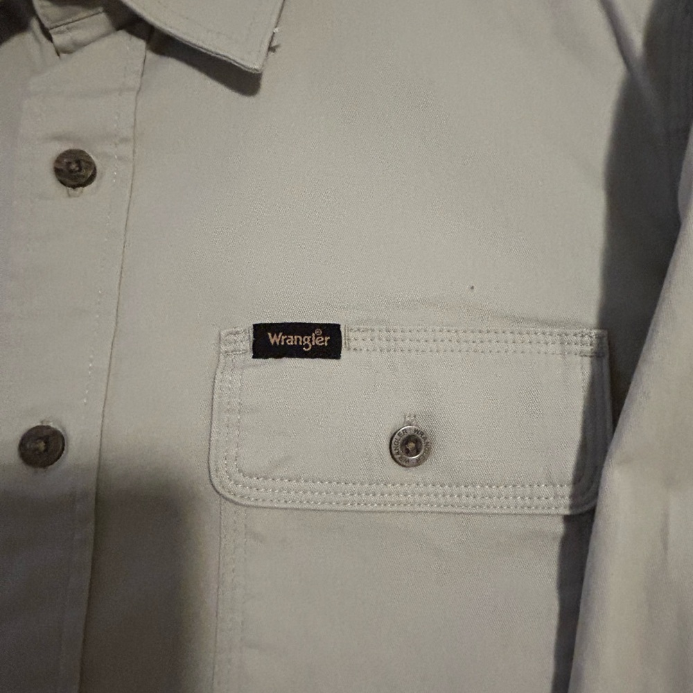 Wrangler Light Gray Button-Up Shirt Jacket - Picture 2 of 3